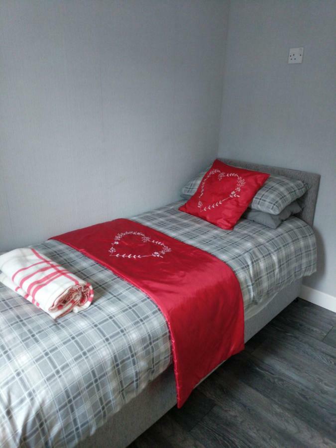 Tarrareoch Guest House Батгейт Екстериор снимка